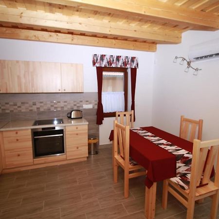 Boni Apartmanok Hegykő Eksteriør bilde